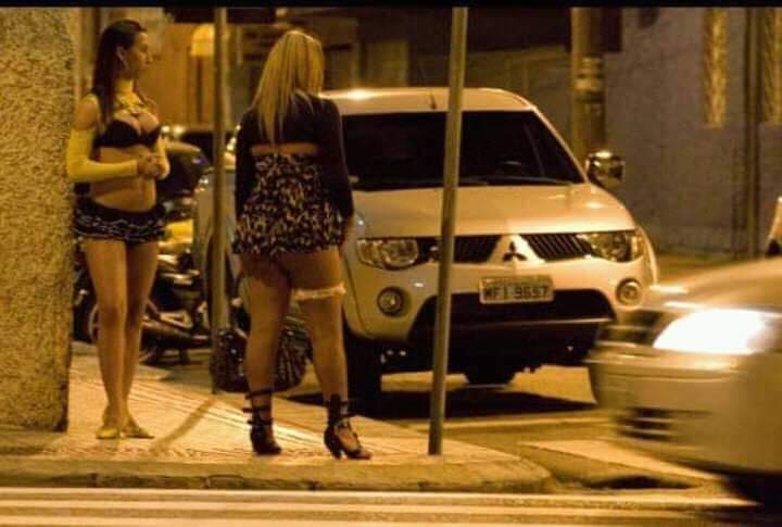 Prostituta  Le Marche